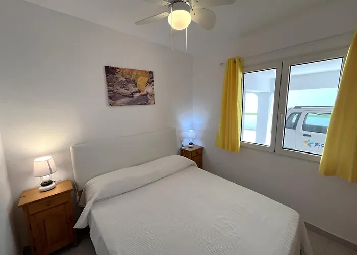 Hulme B19 By Som Menorca *